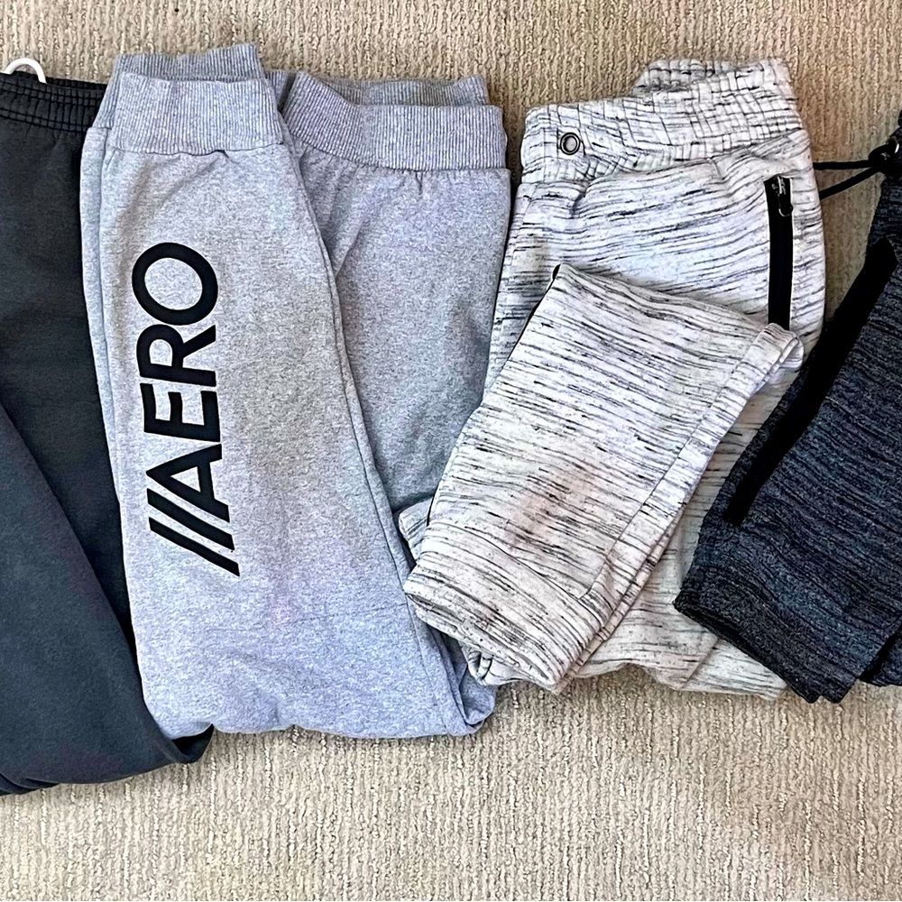 Men's- 4 Piece Bundle Of Joggers/ Sweatpants- Size Medium- EUC/ GUC
